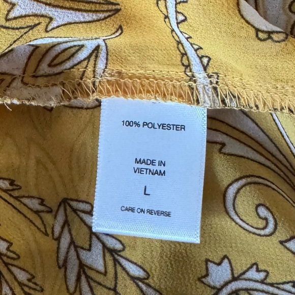 Solo Jeans - New York & Co. Yellow Paisley Blouse / Size Large NWT - Picture 13 of 13